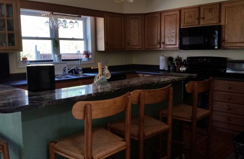Truro House | Privacy & near Balston Beach! Great for extended families!