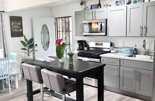Royal Hawaiian Estates Apartment | Private 1st Floor Retreat w/Hot Tub Just Minutes to Volcanoes NP!