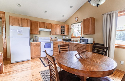 Fennville Apartment | Private And Secluded Rental On the Kalamazoo River - Saugatuck-Douglas-Fennville