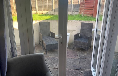 Olton Condo | Private Annexe in Solihull -NEC,JLR,BHX