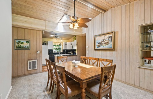 South Beach House | PRIVATE BEACH STEPS FROM OCEAN PARADISE,ORCHID ISLAND PETS ALLOWED DISCOUNT