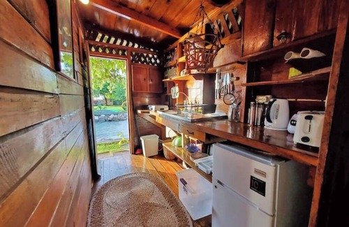 Cave Cottage | Private beachfront paradise 2cottages & 2 rooms in Bluefield's Bay AC, Wi-Fi