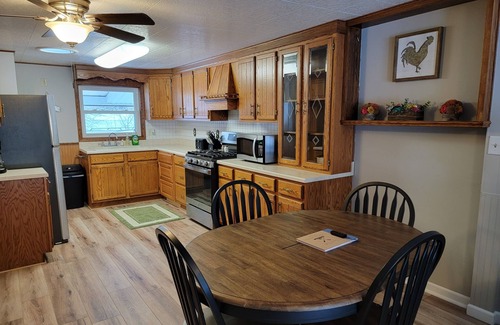 Pelican Lake Cottage | Private cottage on Pelican Lake next to ATV/snowmobile trails