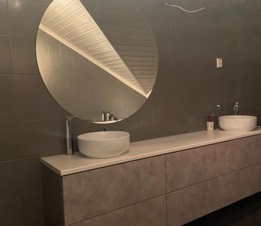 Kvaloya Apartment | Private cozy apartment in Kaldfjord