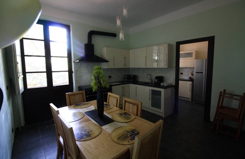 Mombaldone Villa | Private Detached Villa with Swimming Pool set in large mature gardens