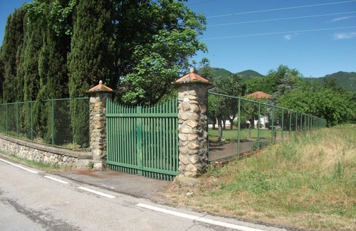 Mombaldone Villa | Private Detached Villa with Swimming Pool set in large mature gardens