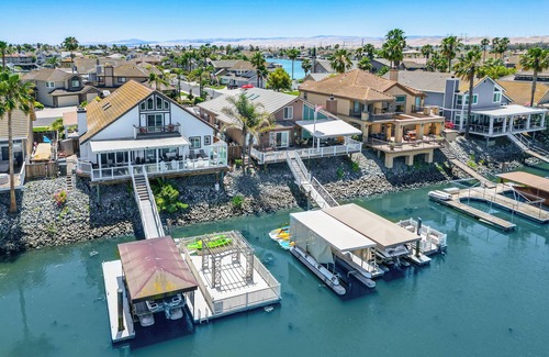 Discovery Bay Cottage | Private Dock: Discovery Bay Vacation Rental!