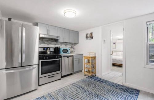Williamsburg Apartment | Private Entrance, 2BR 2BA in Vibrant Neighborhood!