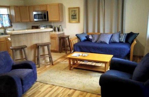 Fort Bragg House | Private Garden Home near beach&downtown Ft.Bragg-quiet & nice! Pets stay free!