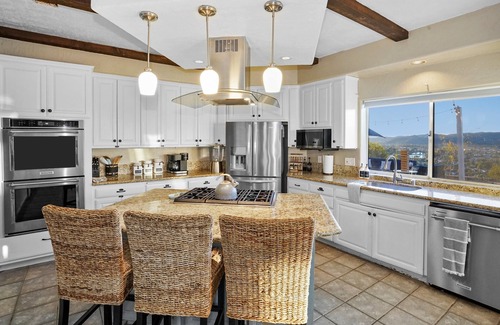 Lakeside House | Private Hilltop Estate: Pool, Spa, Bar, Arcade