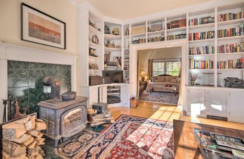 Montgomery Center House | Private Home with Hot Tub Near Jay Peak Slopes