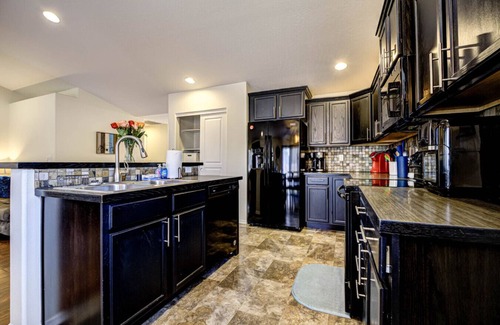 Tri-Cities House | Private Home & Yard, 2 Car Garage 3/2 #1857