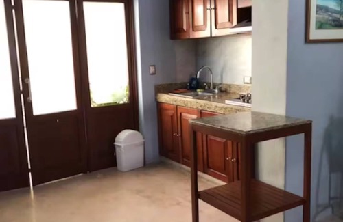 Barrio de Santiago House | Private house&pool electric included CasaPaz1 Location-calle 80 entre 65 y 61