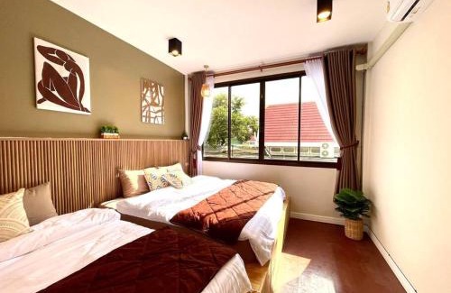 Banglamphu Apartment | Private house with Pagoda view, near Grand Palace