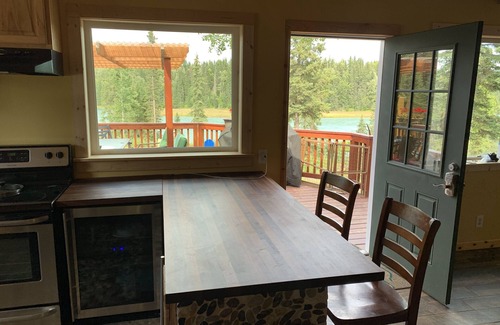 Cohoe House | Private Kasilof RiverFront Property (Deluxe)