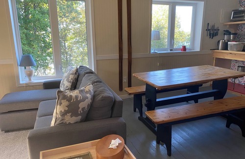 Guerin Cottage | Private Lakefront Family Cottage
