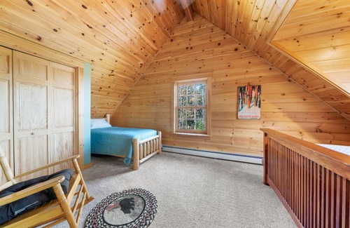 Johnsburg Cabin | Private Lincoln Log Luxury Lodge in the Adirondacks