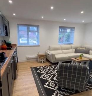 Bracknell Apartment | Private luxurious apartment