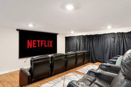 Blairsville House | Private Mountain Getaway - Movie Theater - Hot Tub