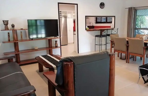 Nadi House | Private Nasoso 4 bedroom house
