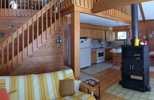 Prospect Harbor House | PRIVATE OCEANFRONT GETAWAY - LARGE DECK, STUNNING VIEWS, JUST STEPS TO THE OCEAN