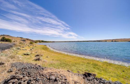 Soap Lake Apartment | Private Patio, Steps to Lake Soap Lake Studio!