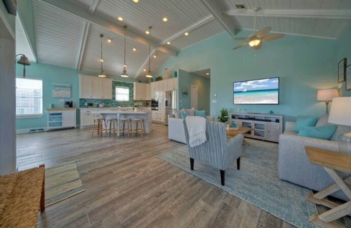 Leeward Sands House | Private Pool, Game Room | Golf Cart Zone, Boat Parking | Beacharita by AvantStay