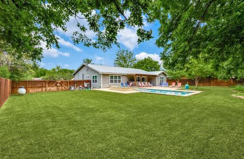 Johnson City House | Private Pool & Hot Tub! Charming Hill Country Home Minutes to Wineries/Shops!