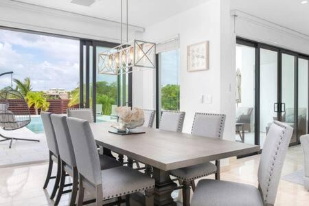 Long Bay Hills Villa | Private Pool Villa, Long Bay Beach with VIP Extras