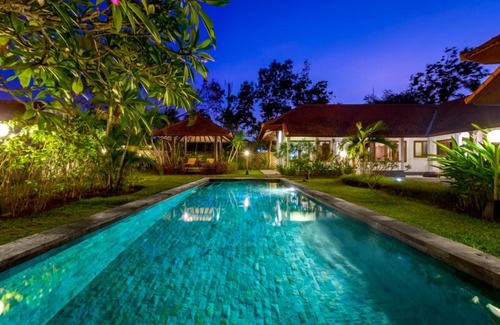 Jimbaran Bay Villa | Private Pool Villa with Huge Garden!