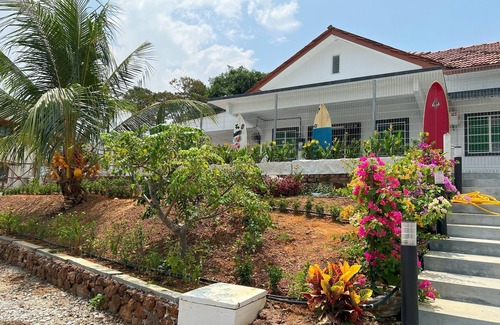 Kampung Dhobi Villa | Private Port Dickson Getaway: Charming 3-Bedroom Villa with AC & WiFi