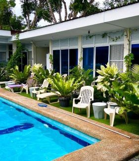 Looc Apartment | Private property 8