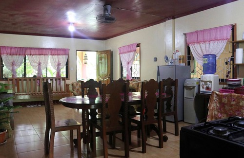 San Francisco Island House | Private property with private entrance near at beach.