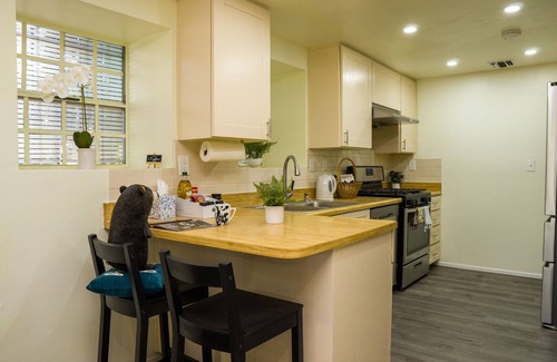 El Monte House | Private Relaxing getaway 4 bdrm 2.5bath home great for Family Vacations