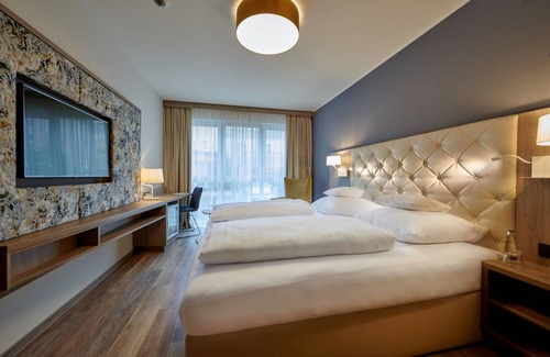 Neutraubling Resort | Private room ∙ 1 bedroom ∙ 2 guests