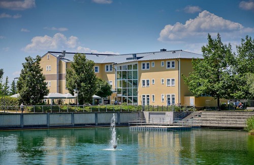 Neutraubling Resort | Private room ∙ 1 bedroom ∙ 2 guests