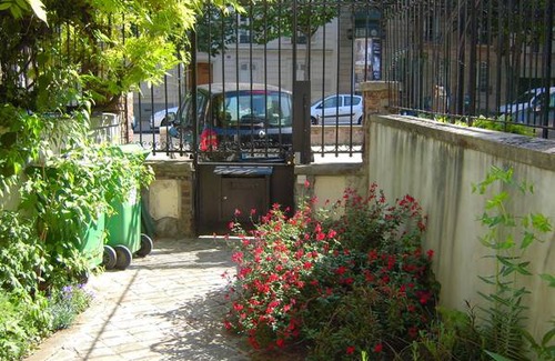 14th Arrondissement Resort | Private room β 2 guests