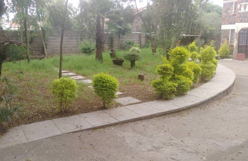 Nakuru Resort | Private room ∙ 3 guests