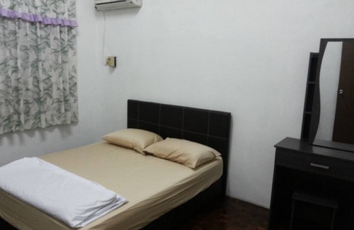 Kuching Resort | Private room ∙ 5 guests