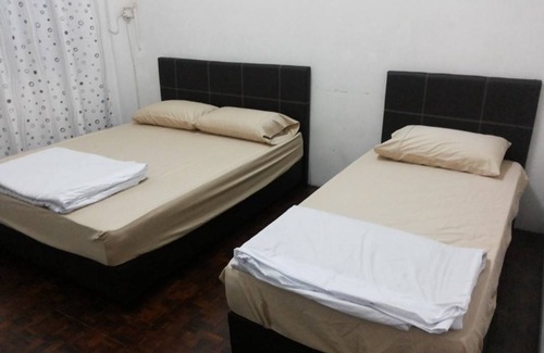Kuching Resort | Private room ∙ 5 guests