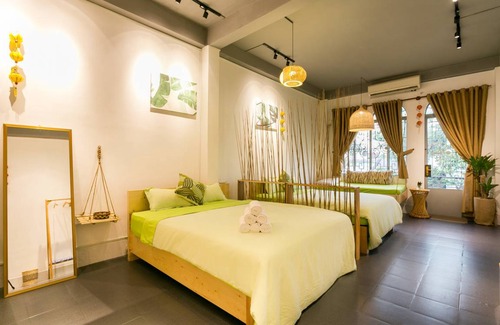 Bach Dang Riverside Resort | Private room ∙ 6 guests