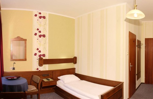 Baden Resort | Private room ∙ 3 guests