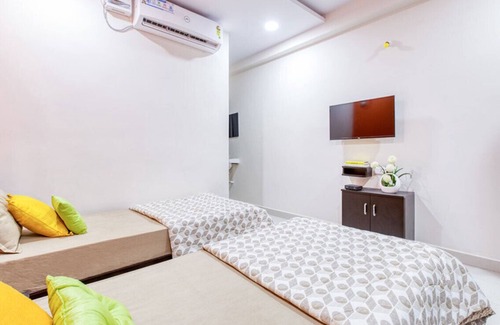 Kukatpally Housing Board Colony Apartment | Private room at KPHB Phase 9