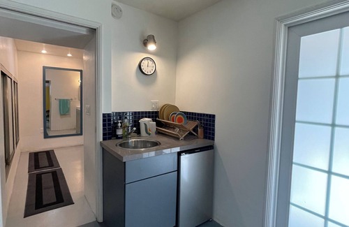 Elysian Heights Apartment | Private room in a guesthouse in Los Angeles, California
