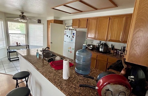 Moreno Valley House | Private Room in Comfortable Home for Students or Young Professionals