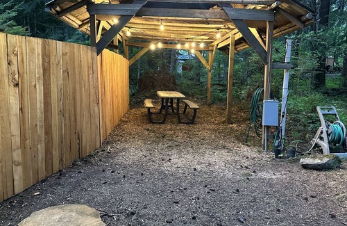 Packwood House | Private RV parking at the base of Mt. Rainier. Have the forest to yourself!