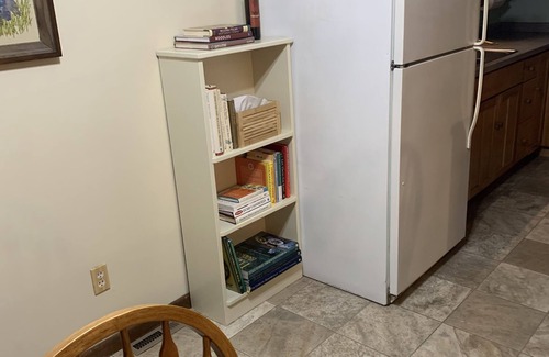 Cable House | Private, secluded 2-bedroom house with King, Queen beds near Cable with WiFi, AC