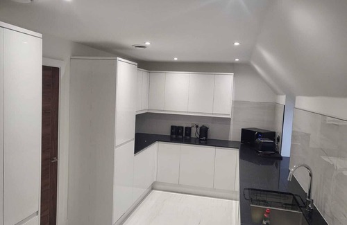 Warnham Apartment | Private secluded apartment with pool, hot tub, sauna and steam room just for you