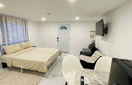 Tampa Apartment | Private studio in the heart of Tampa, FL.