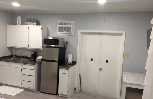 Lufkin Apartment | Private studio with designated entrance